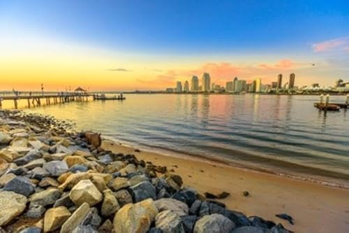 Acryl-Bild 50 x 30 cm: Malerischer Sonnenuntergang an der San Diego Bay vom alten Holzsteg auf Coronado Island, Kalifornien. Menschen und Touristen (123072403)