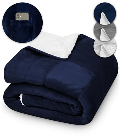 Kinder-Kuscheldecke 130x150 KAMI Sherpa blau, extra flauschige Tagesdecke | Kleine Kinderdecke 130 x 150 cm, weiche Winter Decke klein für Sofa, Kinderzimmer, Couch-Decke, mit Tasche & Hygieneschutz