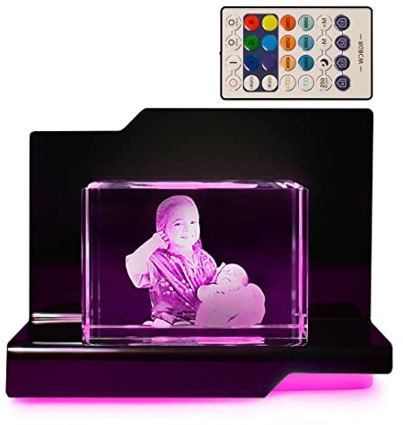 LOOXIS 3D Glasfoto - Ihr Foto in 3D in Glas gelasert - Fotogeschenk (mit Premium Acryl Leuchtsockel, M Querformat)