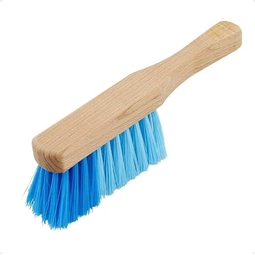 Rekord Handfeger für Kinder (Blaue Kunststoff-Borsten) mit 9 cm Holzgriff, Gesamtlänge: 18 cm, für Kinder ab 2 Jahren geeignet, Kindergartengerät, Handbesen, Holzhandfeger