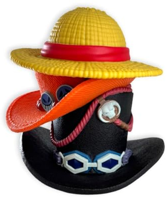 Plastoy One Piece Hucha pila de sombreros Luffy, Ace y Sabo - Plástico - 15 cm