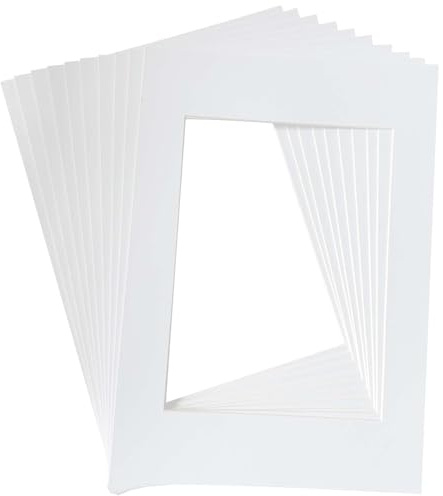XQEUMC 10 Stück Passepartout Karton Weiß A4,30x20cm Außenmaß,Präsentation & Schutz Ihrer Bilder und Fotos (Innenmaß 20x15cm)
