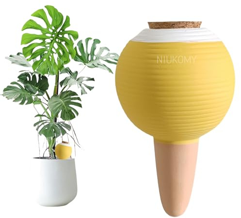 NIUKOMY Dispensador de Agua de Arcilla para Plantas 450 ML, Amarillo | Riego automático de terracota con corcho, cono de riego barro para vacacione, balcone, oficina y jardine
