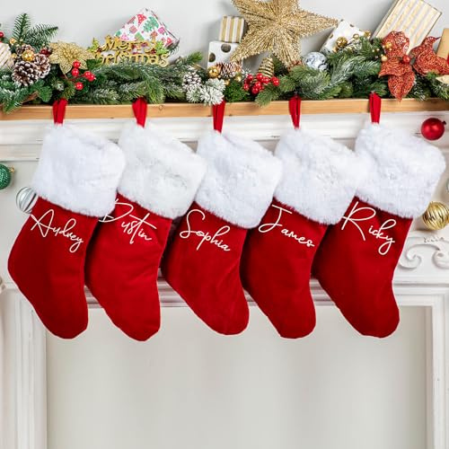 Personalisierte Weihnachtsstrümpfe – traditioneller roter Samtstrumpf, Plüsch-Manschette, Urlaubsstrumpf für Familie, individueller Namen, Weihnachtsdekoration, 1 Stück