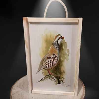 Fábrica de Regalos Mágicos | Caja de madera con copa de balón grabada con imagen de perdiz y nombre personalizado. excelente regalo para cualquier fecha. Regalo compuesto de caja+copa+posavasos