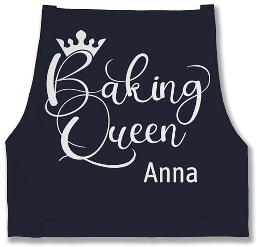 Geschenk mit Namen personalisiert by Shirtracer - Schürze - Backschürze Damen Frauen - Baking Queen mit Name I Geschenk Mama I Geschenk Oma I Geburtstag I Weihnachten I Muttertag I Backen