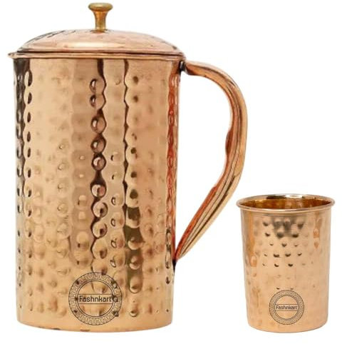 Ensemble carafe et gobelet en cuivre pur martelé (1500 ml) : profitez de bienfaits pour la santé grâce à ce pichet en cuivre de qualité supérieure.