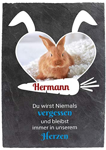 wandmotiv24 Gedenktafel Hase Schieferplatte, 20x30cm, Wetterfest, Personalisiert mit Farb-Foto & Name Ihres Haustiers, Schönes Design Herz & Möhre, Grabstein mit Trauerspruch, Grabschmuck M0273