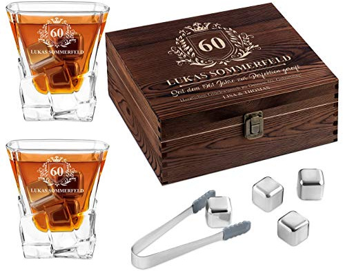 Maverton Whisky Steine Set in Holzbox mit Gravur, 8 Kühlsteine & 2 Gläser | Gläser, Zange, Samtbeutel, wiederverwendbar, personalisierte Geschenke, Geschenke für Männer zum Geburtstag- Krone