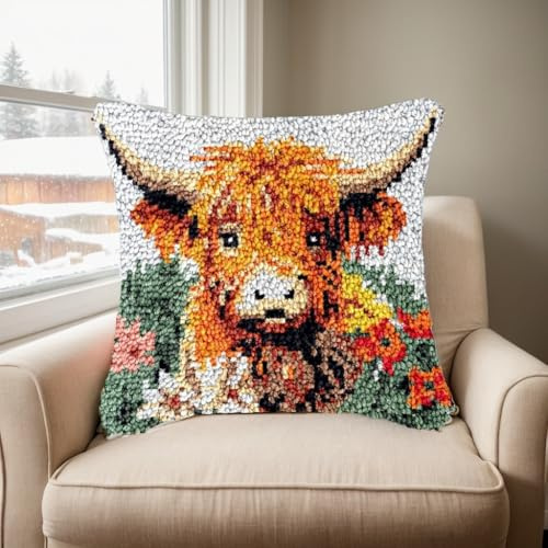 JILIP Highland Cow Latch Hook Kits, 17x17 DIY Pillowcase Hook and Latch Kit, Handmade Needlework Cushion Cover, Crochet Sofa Decoration, Relaxing Craft Activity(White)