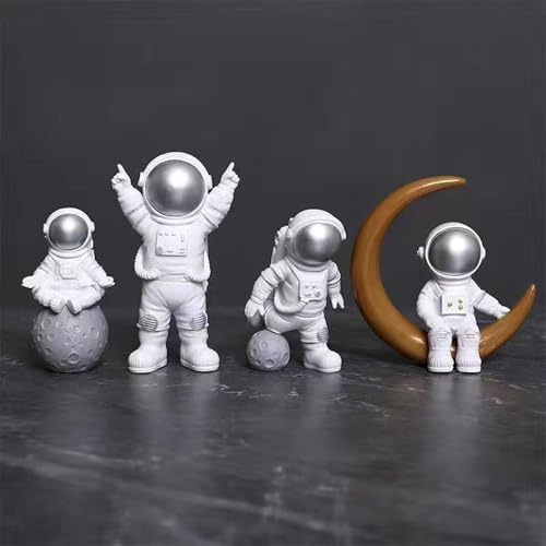 Generisch Astronauten Figuren Set aus 4 Stück - Raumfahrt Deko für Schreibtisch, Kuchen & Auto | Weltraum Dekofiguren aus Harzig | Geschenk für Kinder & Erwachsene(Silber-4)