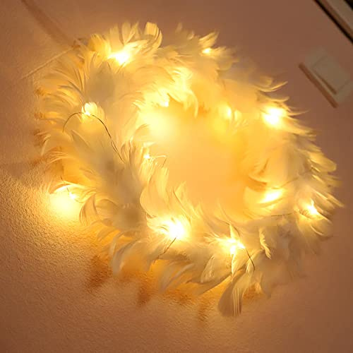 BYNYXI Weißer Federkranz, 30cm Weihnachtskranz Hängekranz Tür Weihnachten Lichterkranz Beleuchtet Weihnachtskranz LED Girlanden Anhänger Weihnachten Feder Garland Dekokranz für Xmas Hochzeit Party