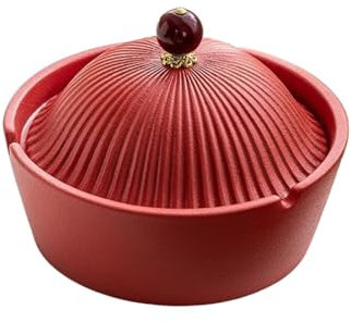 Personalisierter offizieller Hut-Aschenbecher, kreativer Trend, Heimbüro, Wohnzimmer mit Abdeckung, Retro-Anti-Flugasche-Keramik-Aschenbecher(Red background and red cover)