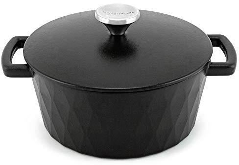 HearthStone Cookware - Cocotte Diamond de Hierro Fundido Esmaltado, Negro Satinado, 24 cm, 3.3 l. Para Todas las Superficies, incluyendo Inducción y Horno.