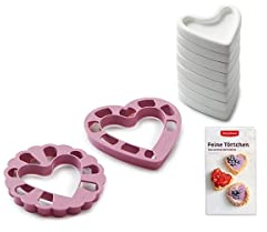 Betty Bossi Emporte-pièces pour tartelettes cœurs/fleurs, avec poids en céramique et dépliant de recettes. Emporte-pièces pour tartelettes cœurs/fleurs - set