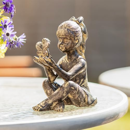 Garden Mile Fairy Pixie Gartenfigur sitzendes Mädchen, 23 cm, wetterfest, Kunstharz, Outdoor-Gartendekoration, Metall-Stein-Effekt, Skulptur, Feengarten, Figur, Terrasse, Rasen, Balkon, Dekoration