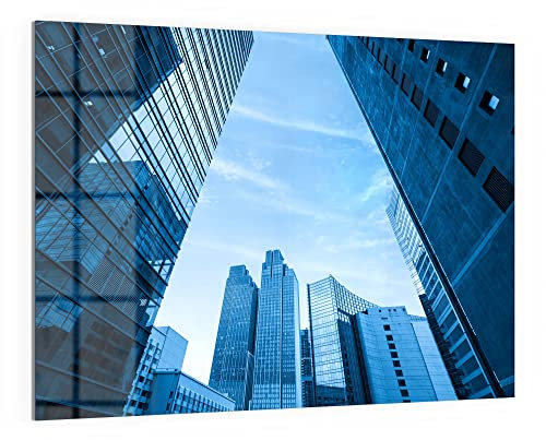 DEQORI Glas-Magnettafel | 120x90 cm groß | Motiv Blick durch Hochhäuser | Memo-Board aus Glas | Magnetboard inkl. Magnete, Stift & Tuch für Küche & Büro | Tafel magnetisch & beschreibbar
