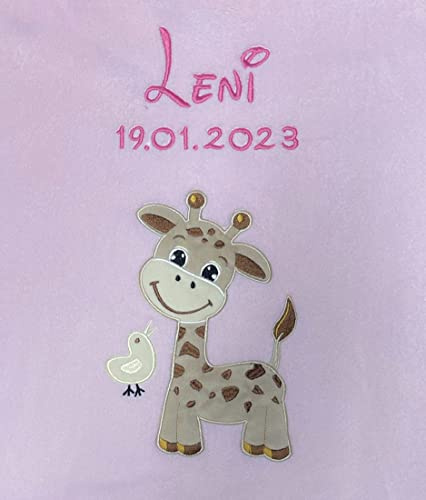 KIDDI-MEDIA Babydecke mit Name und Geburtsdatum Bestickt Rosa Giraffe KM | Kuschelig weich