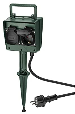 goobay Gartensteckdose 4-Fach, mit Erdspieß & 2m Kabel, IP44 spritzwassergeschützte Außensteckdose, GS geprüft, für Garten & Außenbereich - 55943