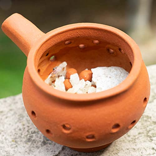 Quemador de incienso de copal maya Copal o taza de Sahumerio, carbón ardiente con rocas o hierbas. Este kit contiene: Copalera, Copal puro de 1.7 onzas y un paquete de salvia blanca.