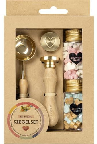 folia 31029 - Wachssiegel Set PASTEL LOVE, 132-teiliges Bastelset aus 108 Siegelwachs Perlen in 4 Farben, 1 Stempelgriff aus Holz, 2 auswechselbare Stempel Köpfe und ein Schmelzlöffel