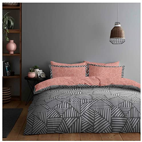 Lions 4 Piece Complete Bedding Set – Geometric Pink Grey Printed 1x King Size Duvet Cover 2x Pillowcase 1x Fitted Sheet, Ultra Soft Reversible Poly Cotton Quilt Covers
