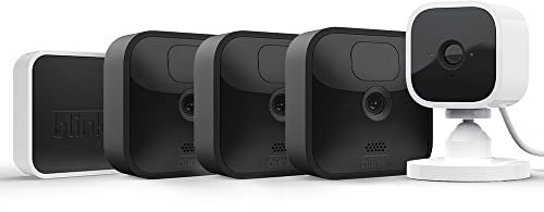 Blink Outdoor, witterungsbeständige HD-Überwachungskamera, 3 Kamera + Blink Mini, smarte Plug-in-Überwachungskamera für innen, 1 Kamera | funktioniert mit Alexa