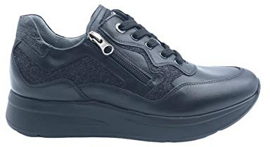 Sneackers NeroGiardini I013187D Femme en Pelle Noir Une Chaussure Confortable adapté à Toutes Les Occasions. Automne / inverno2020-2021.
