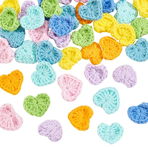 FINGERINSPIRE 40 Stück Crochet Heart Applique 8 Farben Wool Knitting Heart Patches Handicraft Stricken Ornament für DIY Kostüm, Hut, Tasche, Ohrringe oder Haarschmuck | Handarbeits-Baumwoll-Herz-Ornament-Zubehör, Strick-Herz-Aufnäher für DIY-Kostüme, Hüte, Taschen, Ohrringe, Haar-Accessoires