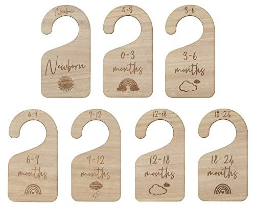 Milestones Baby Hänger Kleiderbügel aus Holz Baby-Meilenstein-Momente Geschenk-Idee Baby-Party Baby-Shower Schwangerschaft Geburt Taufe Mädchen & Junge Foto-Zubehör Newborn - 24 Monate 7 Teile
