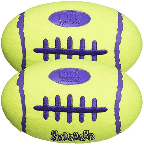 Kong Air Squeakers Pallone da calcio medio – 12,7 cm di lunghezza (per cani 9-20 kg), confezione da 2