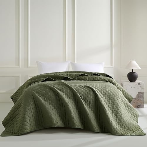 beeweed Olivgrün Tagesdecke 220 x 240 cm - Vielseitige Steppdecke als Bettüberwurf oder Sofaüberwurf - Ideal als Bedspread im modernen Stil - Überwurfdecke für Bett und Sofa