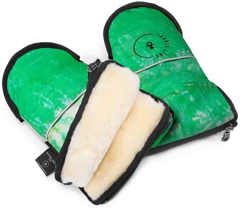 Lammfell Handwärmer von WERNER CHRIST BABY–GLOVY ICONIC LINE Handschuhe sind der ideale Kinderwagen-Muff aus medizinischem Fell, warmer universaler und wasserabweisender Handmuff, in green