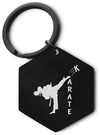 Lauthings Karate Girl Martial Arts Kicking Llavero Grabado Colgante Desmontable Acero Tag