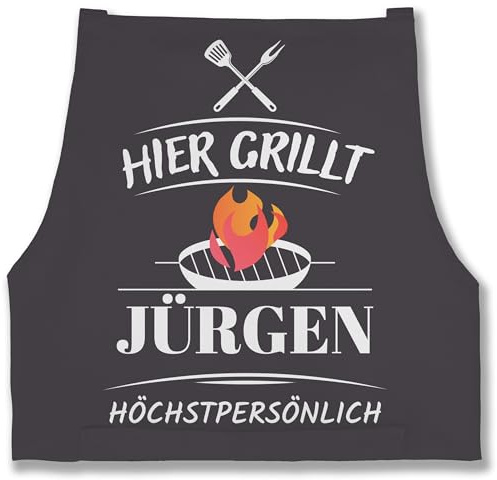 Geschenk mit Namen personalisiert by Shirtracer - Schürze - Grillschürze Herren Männer - Hier grillt Name höchstpersönlich I Geschenk Grillen I Grill Geschenk I Lustiges Geschenk Papa I Vatertag