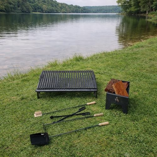 Premium Argentinischer Grill - V Winkel Eisengrill mit Griffen und Ablaufpfanne, Eisengrill, Heavy Duty, BBQ Grill + Kohlenbecken + Feuerwerkzeuge Sor pampa grill - (70 x 50 cm (28 x 20 Zoll))