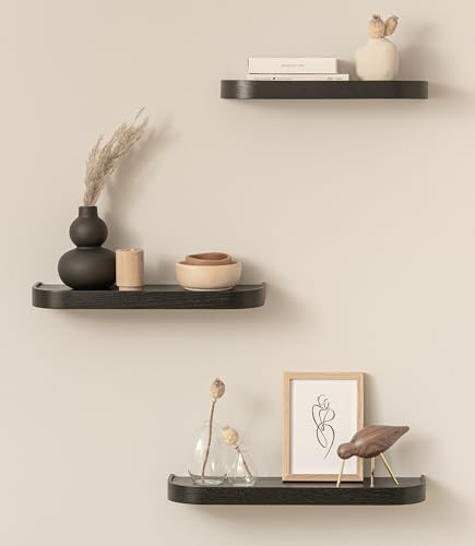 KAZAI.® Vägghylla-Set 'Toke' | 3 Hängande Hyllor i Äkta Träfaner | Svävande Trähylla som Väggdekoration och Förvaring för Badrum, Vardagsrum, Kök, Sovrum och Mer | Ek, svart
