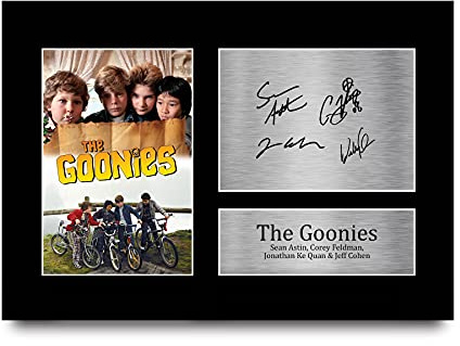 HWC Trading A4 The Goonies Sean Astin & Cast Geschenke Gedruckt, Signiert Autogramm Bild Für Film-Erinnerungsstücke-Fans