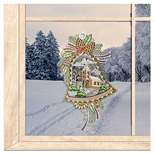 atelier alles-Spitze Ansprechendes Winter-Fensterbild Glocke mit Kirche | Stimmungsvoller wiederverwendbarer Fensterschmuck aus Farbiger Luft-Spitze | BxH 19 x 34 cm