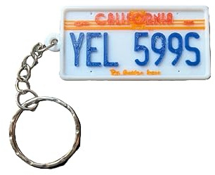 Custom American Number Plate Keyring – Personalized 3D Printed License Plate Keychain with Blue Text – Authentic US Plate Style – Durable Plastic – 55mm x 25mm – Unique Gift for Car Lovers