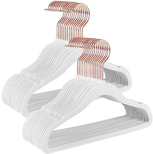 SONGMICS Cintres Enfants, Lot de 50, en Velours, avec Crochets Rose Gold, Antiglisse, Modèle Enfant, pour Jupes, Robes, Pantalons, T-Shirts, Blanc CRF027W01