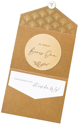 JoliCoon Du wirst Bonus-Oma Holzscheibe mit Klappkuvert und Siegelaufkleber | Schwangerschaft verkünden, Strukturiertes Designerpapier, Natur-Klappkuvert, Platz für persönliche Worte, Premium-Papeterie