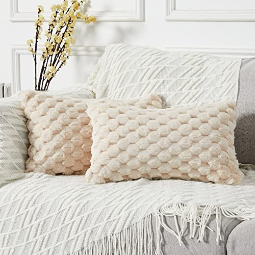 Yaertun Lot de 2 Taies d'oreiller décorative Fausse Fourrure Boho Style Housses de Coussin en Forme pour Un décor de Maison de Salon de canapé-lit Beige 30x50cm