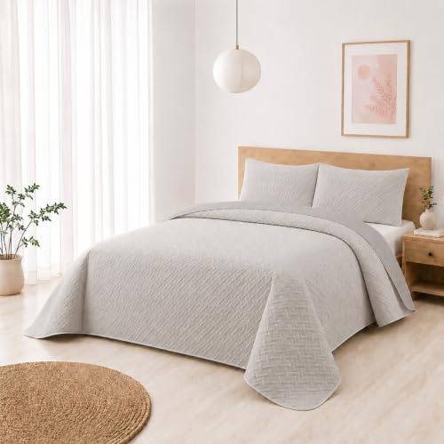 BESCH Colcha Boutis para Primavera y Verano con Relieve Trenzado de Color Gris Claro + 2 Funda Cojin 50x70 cm - Cubrecama Ligera Fina Entretiempo Extra Suave y Transpirable (Cama 135, 220x260cm)