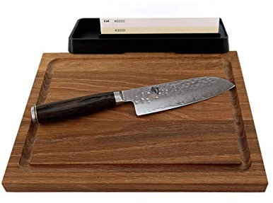 Kai Shun Tim Mälzer Bundle | Santoku TDM 1727 | Pierre à aiguiser combinée AP-0316 | + grande planche à découper massive 30 x 22 cm