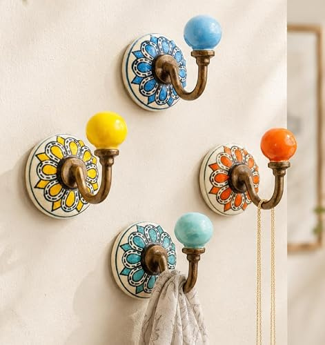IvoryBlu777 - 4 x Vintage Antique Style Heavy Duty Iron Coat Hooks in Brass Bronze Design, Hallway Decorative Artisan Door Wall Ceramic Hooks for Hanging Clothes, Bag, Purse (Gardenia)