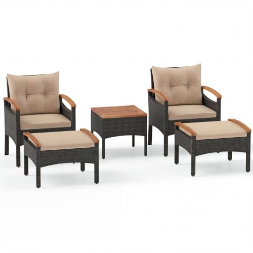 GIANTEX Set Mobili da Giardino 5 Pezzi, Salotto da Giardino in Rattan PE con 2 Poltrone, 1 Tavolino e 2 Poggiapiedi, Cuscini Morbidi, Braccioli e Piano in Legno, per Cortile (Marrone)