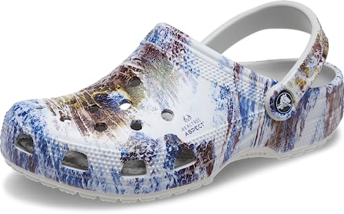 Crocs Unisex-Adult Classic Realtree Clog, Camo Shoes, Atmosphere, 6 Men/8 Women