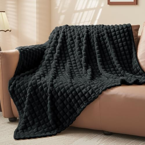 BEDELITE Kuscheldecke Flauschig Decke 150x200 - weiche XL Flanell Decken Schwarz für Couch, Deko Kariert Fleecedecke als Couch Überwurf für Wohnzimmer, Twin Blanket Wide Use