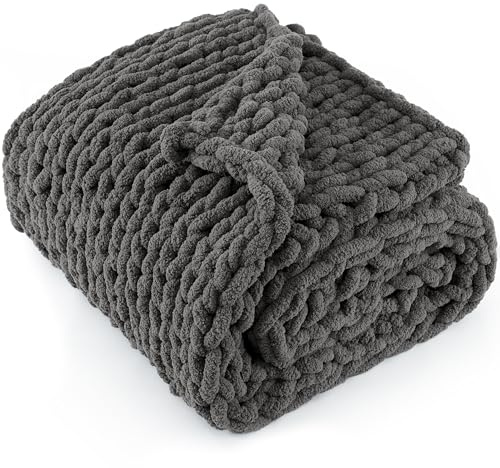 LONG CREATE Grobstrick-Decke, 100 % handgefertigt aus weichem Chenillegarn, 3 kg schwer, dicke Kabelstrick-Optik, große gehäkelte Knotendecke für Couch/Sofa/Bett, Wohndeko, 152 x 203 cm, Dunkelgrau